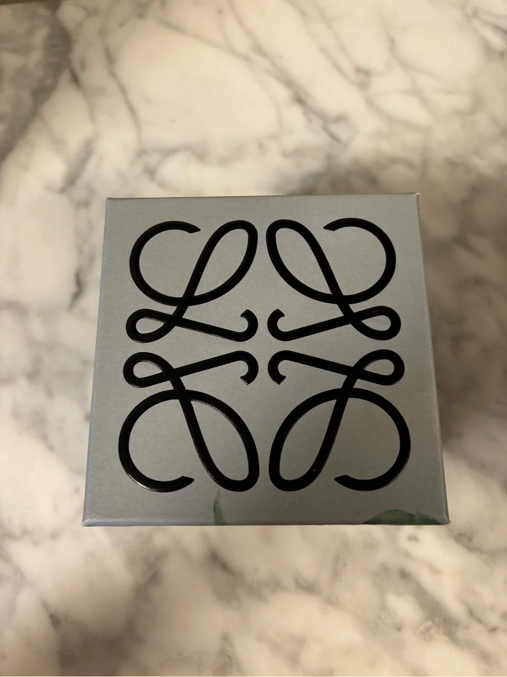 Loewe scented candle